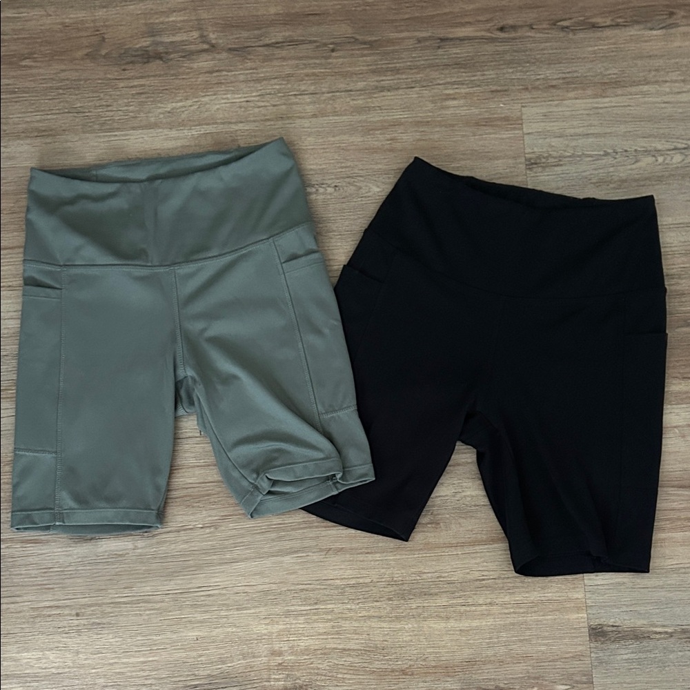 Danskin Women's Bike Shorts - Black and Gray